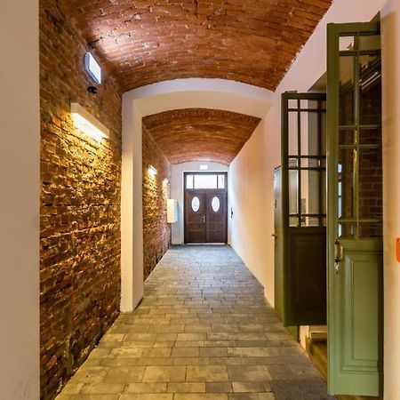 Relax Jacuzzi Apartment Krakow Exterior photo